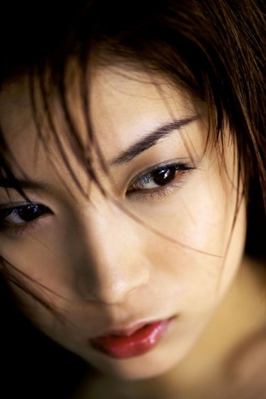 华体官方版网站登录入口:《比基尼之恋》登陆Steam青睐之光 赌王+美女怎样(图1) 华体(中国)